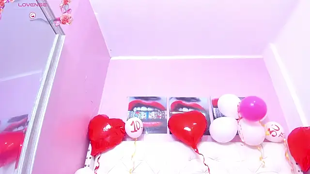 Snapshot of alice__tylor chatting on February 17, 2025, 6:26 pm alice tylor online show from February 17, 2025, 6:26 pm