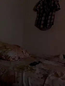 Snapshot of Johnras121 chatting on October 1, 2025, 11:27 am Johnras121 online show from October 1, 2025, 11:27 am