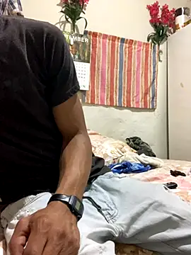 Snapshot of Johnras121 chatting on October 3, 2025, 11:02 pm Johnras121 online show from October 3, 2025, 11:02 pm