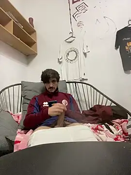 Snapshot of Tomito14 chatting on September 25, 2025, 4:27 am Tomito14 online show from September 25, 2025, 4:27 am