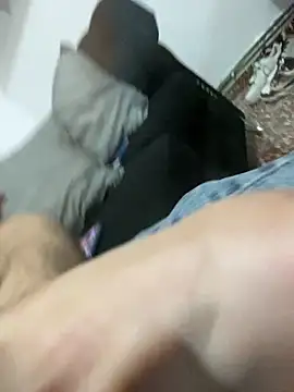 Snapshot of Tomito14 chatting on October 17, 2025, 6:38 am Tomito14 online show from October 17, 2025, 6:38 am