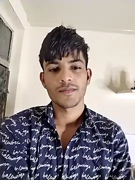 Snapshot of kingkartik7 chatting on February 13, 2025, 7:10 pm kingkartik7 online show from February 13, 2025, 7:10 pm