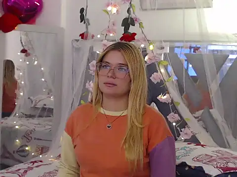 Snapshot of Steisyromero7 chatting on November 18, 2025, 3:05 pm Steisyromero7 online show from November 18, 2025, 3:05 pm