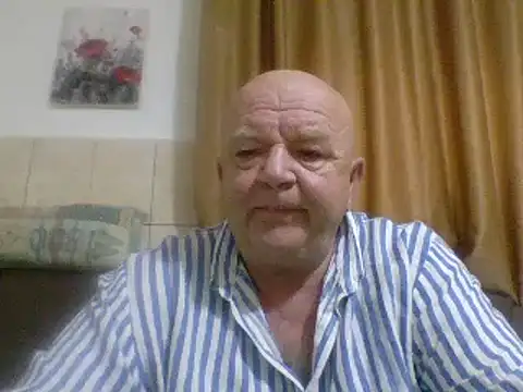 Snapshot of fullballs6 chatting on December 2, 2024, 7:25 am fullballs6 online show from December 2, 2024, 7:25 am