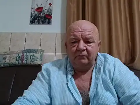 Snapshot of fullballs6 chatting on December 8, 2024, 4:25 am fullballs6 online show from December 8, 2024, 4:25 am