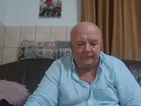 Snapshot of fullballs6 chatting on December 21, 2024, 2:52 am fullballs6 online show from December 21, 2024, 2:52 am