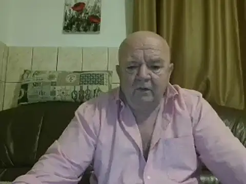 Snapshot of fullballs6 chatting on January 27, 2025, 3:15 am fullballs6 online show from January 27, 2025, 3:15 am