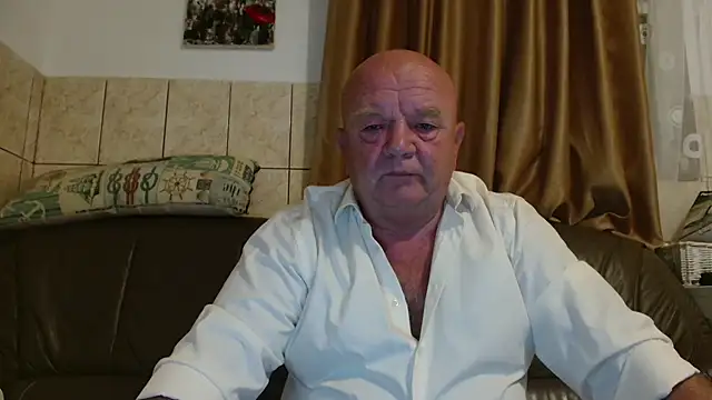 Snapshot of fullballs6 chatting on September 24, 2025, 12:36 am fullballs6 online show from September 24, 2025, 12:36 am