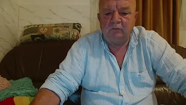 Snapshot of fullballs6 chatting on November 5, 2025, 3:06 am fullballs6 online show from November 5, 2025, 3:06 am