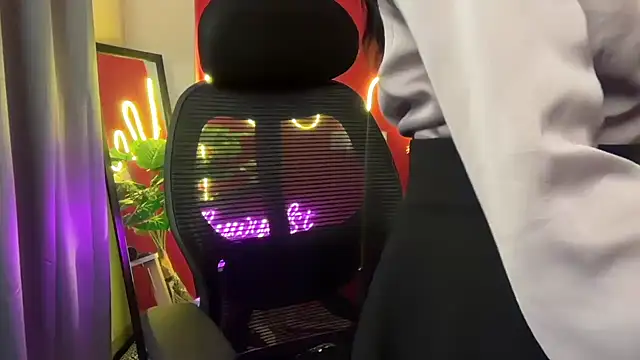 Snapshot of simrann_69 chatting on September 21, 2025, 11:01 am simrann 69 online show from September 21, 2025, 11:01 am