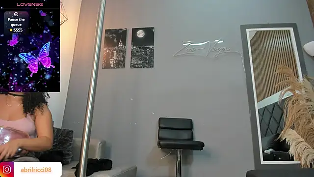 Snapshot of abril_ricci chatting on February 1, 2025, 3:30 am abril ricci online show from February 1, 2025, 3:30 am