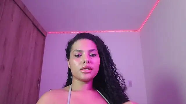 Snapshot of abril_ricci chatting on September 30, 2025, 4:17 am abril ricci online show from September 30, 2025, 4:17 am