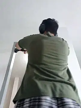 Snapshot of lonelyboyp chatting on February 16, 2025, 6:43 am lonelyboyp online show from February 16, 2025, 6:43 am