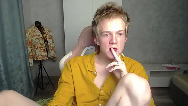 Snapshot of sweetserenity5 chatting on February 13, 2025, 6:48 pm sweetserenity5 online show from February 13, 2025, 6:48 pm