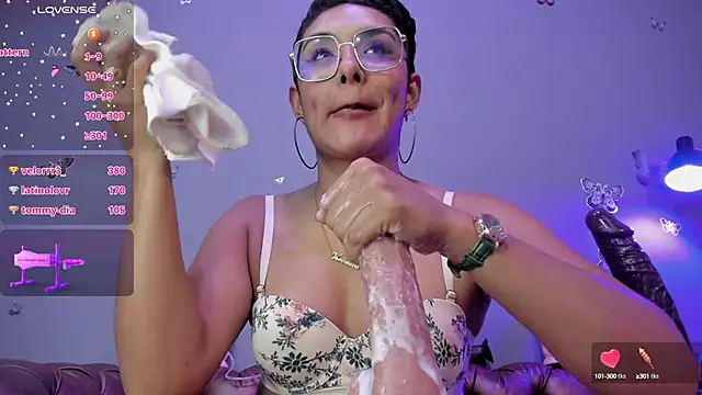 Snapshot of Kaira_mosse chatting on January 29, 2025, 5:35 pm Kaira mosse online show from January 29, 2025, 5:35 pm
