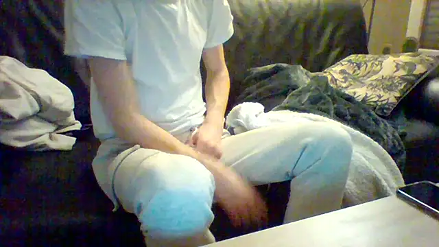 Snapshot of passif520 chatting on February 8, 2025, 9:46 pm passif520 online show from February 8, 2025, 9:46 pm