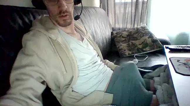 Snapshot of passif520 chatting on March 10, 2025, 9:53 am passif520 online show from March 10, 2025, 9:53 am