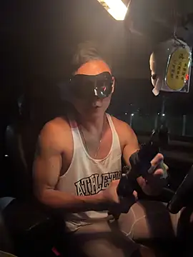 Snapshot of frnk30151 chatting on October 17, 2025, 3:14 pm frnk30151 online show from October 17, 2025, 3:14 pm