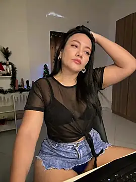 Snapshot of Abril10_ chatting on December 18, 2024, 2:06 pm Abril10 online show from December 18, 2024, 2:06 pm