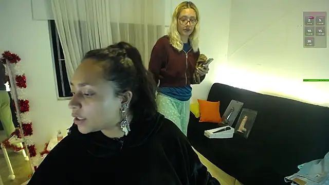 Snapshot of 911Calling chatting on December 26, 2024, 1:40 am 911Calling online show from December 26, 2024, 1:40 am