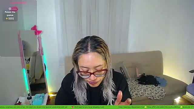 Snapshot of 911Calling chatting on January 24, 2025, 3:13 pm 911Calling online show from January 24, 2025, 3:13 pm