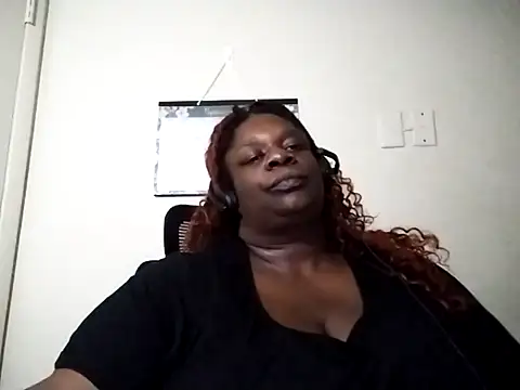 Snapshot of whitwhit86 chatting on September 27, 2025, 2:16 am whitwhit86 online show from September 27, 2025, 2:16 am