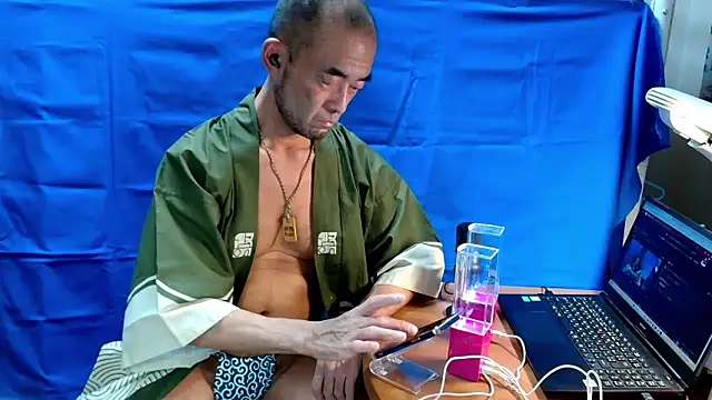 Snapshot of heita_omori chatting on September 9, 2025, 1:10 pm heita omori online show from September 9, 2025, 1:10 pm