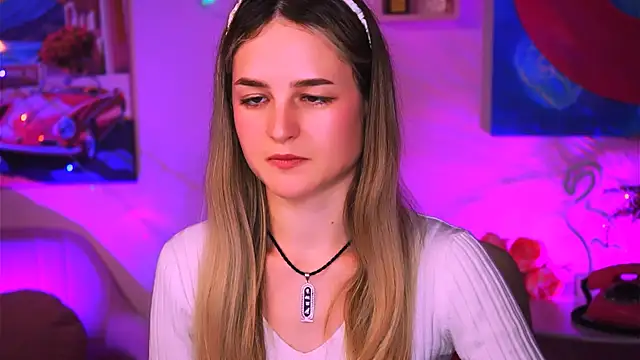 Snapshot of DeboraLarson chatting on January 10, 2025, 11:54 am DeboraLarson online show from January 10, 2025, 11:54 am