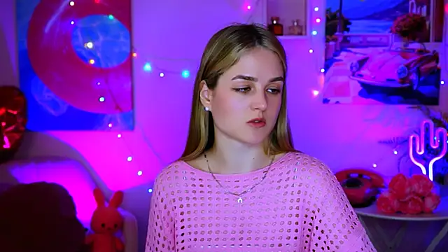 Snapshot of DeboraLarson chatting on March 21, 2025, 7:55 am DeboraLarson online show from March 21, 2025, 7:55 am