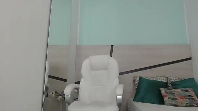 Snapshot of sussy_leon chatting on December 13, 2024, 1:55 pm sussy leon online show from December 13, 2024, 1:55 pm