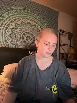 Snapshot of Vixen_Mistress_Ali chatting on October 6, 2025, 7:55 pm Vixen Mistress Ali online show from October 6, 2025, 7:55 pm