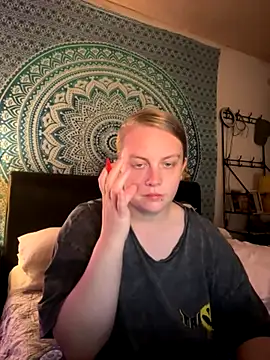 Snapshot of Vixen_Mistress_Ali chatting on October 7, 2025, 7:33 pm Vixen Mistress Ali online show from October 7, 2025, 7:33 pm