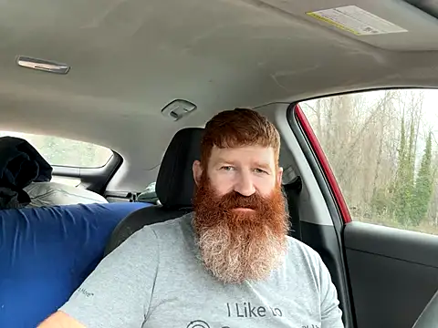 Snapshot of Redfurr69 chatting on December 8, 2024, 9:52 pm Redfurr69 online show from December 8, 2024, 9:52 pm