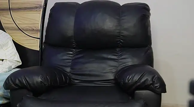 May Dylan1 online show from December 5, 2024, 1:38 pm