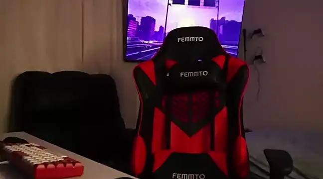 May Dylan1 online show from December 11, 2024, 1:15 am