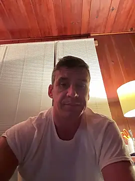 Snapshot of paulyshore699 chatting on November 11, 2025, 5:51 am paulyshore699 online show from November 11, 2025, 5:51 am