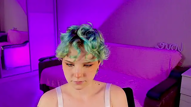 Snapshot of School_Love chatting on January 16, 2025, 1:14 pm School Love online show from January 16, 2025, 1:14 pm