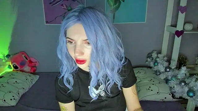 Snapshot of AnneTenet chatting on December 19, 2024, 6:12 am AnneTenet online show from December 19, 2024, 6:12 am