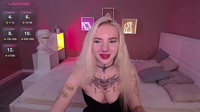 Snapshot of AnneTenet chatting on March 15, 2025, 6:03 am AnneTenet online show from March 15, 2025, 6:03 am