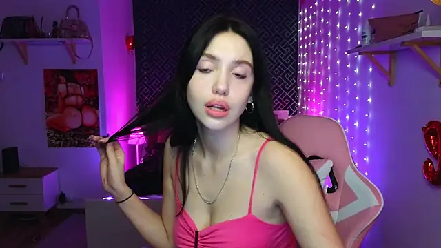 Snapshot of AliceSpark chatting on January 18, 2025, 7:37 pm AliceSpark online show from January 18, 2025, 7:37 pm