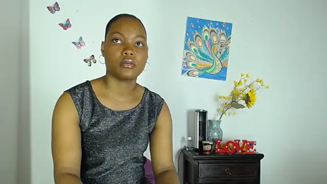 Snapshot of Madison__12 chatting on December 5, 2024, 8:22 pm Madison  12 online show from December 5, 2024, 8:22 pm