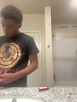 Snapshot of TransboyJay chatting on February 13, 2025, 6:59 pm TransboyJay online show from February 13, 2025, 6:59 pm