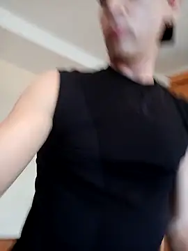 Snapshot of ElyasMatt chatting on March 21, 2025, 2:51 pm ElyasMatt online show from March 21, 2025, 2:51 pm