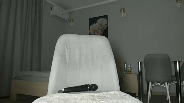 Snapshot of makota_rey chatting on March 21, 2025, 7:35 pm makota rey online show from March 21, 2025, 7:35 pm