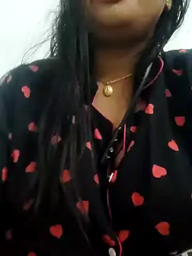 Snapshot of Priya_2222 chatting on January 11, 2025, 8:32 pm Priya 2222 online show from January 11, 2025, 8:32 pm