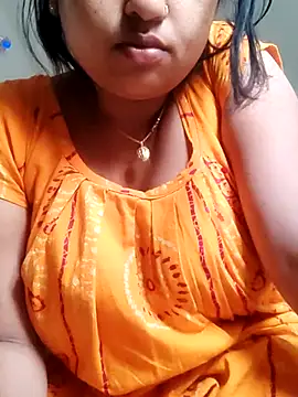 Snapshot of Priya_2222 chatting on March 2, 2025, 11:39 am Priya 2222 online show from March 2, 2025, 11:39 am