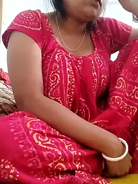 Snapshot of Priya_2222 chatting on March 7, 2025, 11:07 am Priya 2222 online show from March 7, 2025, 11:07 am