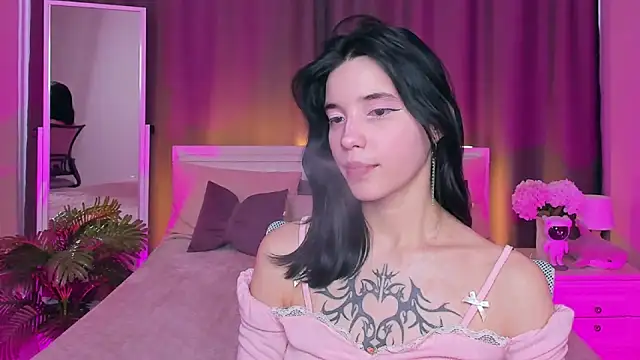 as1an girlfriend online show from March 14, 2025, 6:10 am