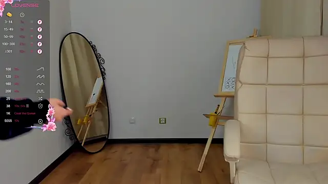 Snapshot of margeriTirell chatting on December 8, 2024, 5:50 am margeriTirell online show from December 8, 2024, 5:50 am