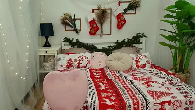 Snapshot of margeriTirell chatting on December 22, 2024, 2:28 am margeriTirell online show from December 22, 2024, 2:28 am